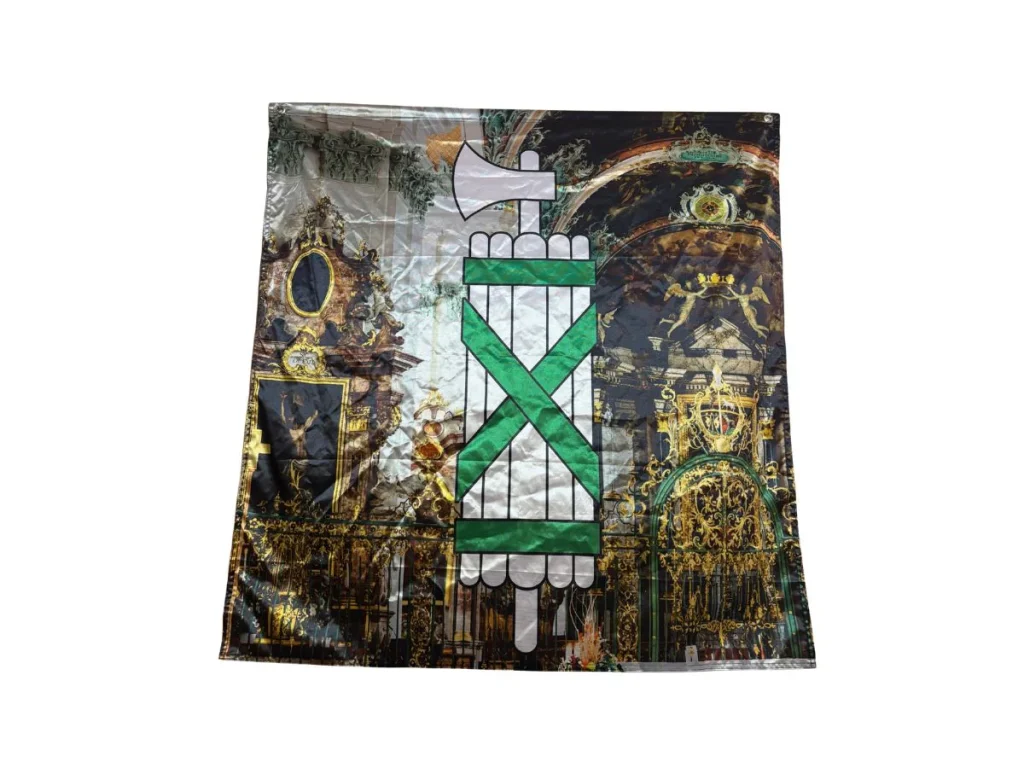 Fahne mit eigenem Logo gestalten und professionell drucken lassen